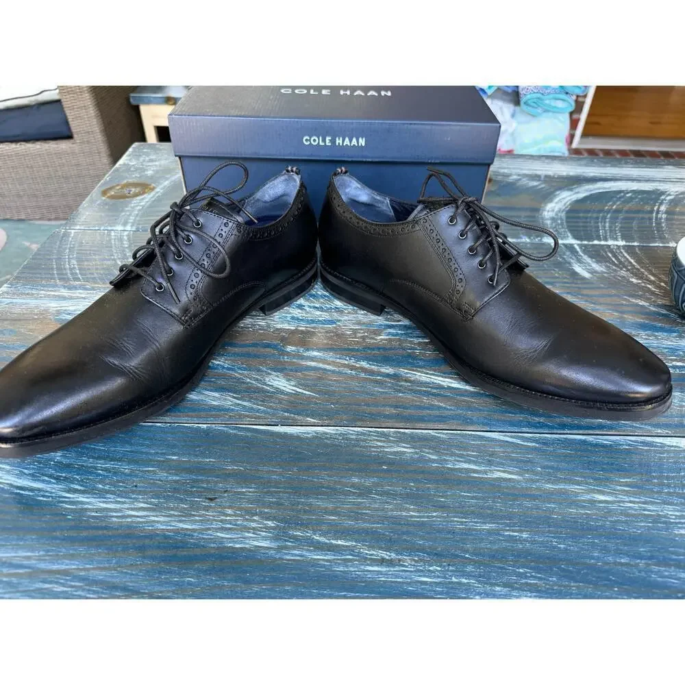 NWT - COLE HAAN Mens Black leather shoes, NEW W/ BOX, size 13
